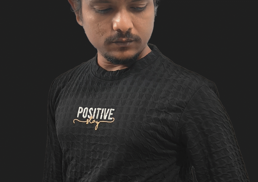 TRISHOLIC — Quality-first Streetwear for the New Era Black Pop corn T-shirt Front side